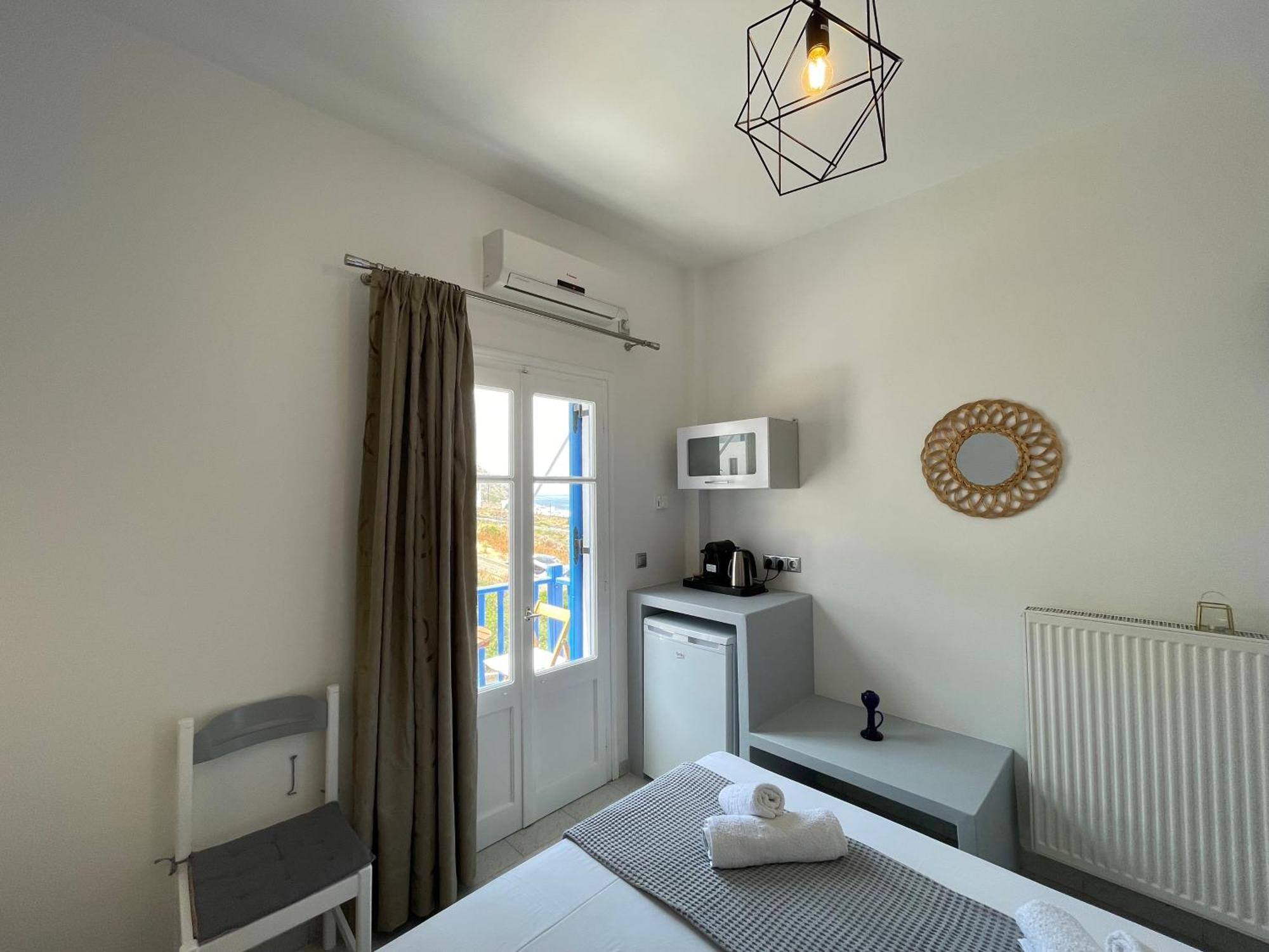 Meltemi Apartment Kamares  Екстериор снимка