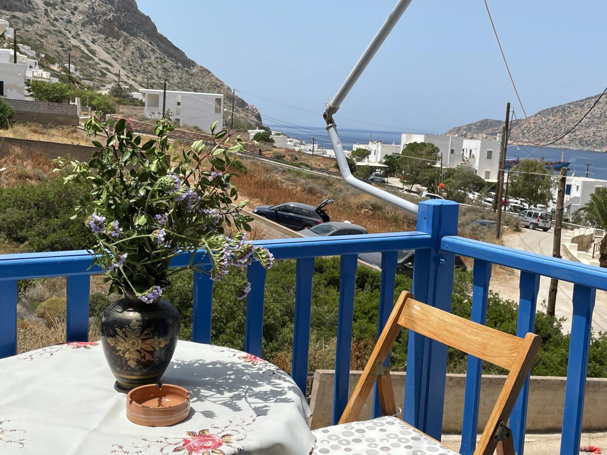 Meltemi Apartment Kamares  Екстериор снимка