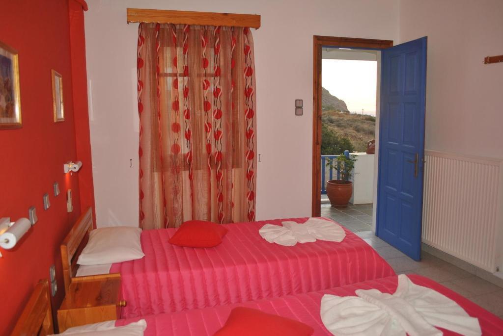 Meltemi Apartment Kamares  Стая снимка